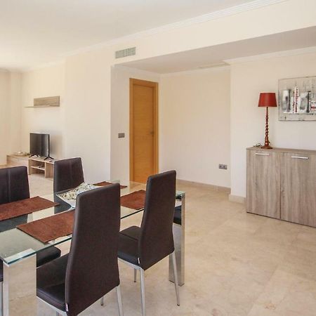 Awesome Apartment In Benahavis With 2 Bedrooms, Outdoor Swimming Pool And Swimming Pool Estepona Bagian luar foto