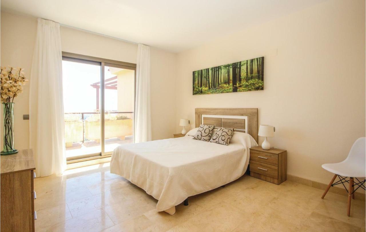 Awesome Apartment In Benahavis With 2 Bedrooms, Outdoor Swimming Pool And Swimming Pool Estepona Bagian luar foto